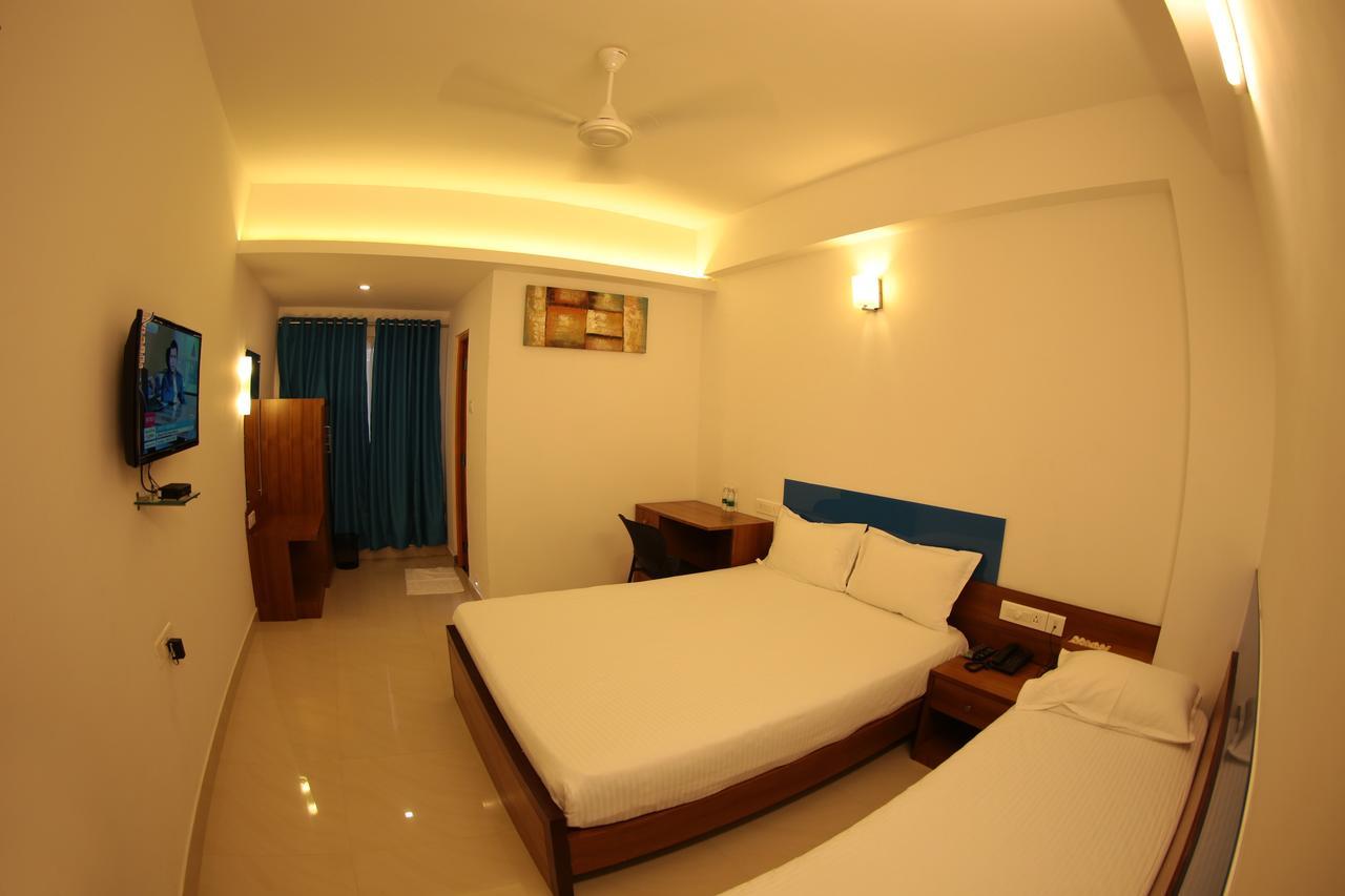 Roopmahal Hotel Thiruvananthapuram Exterior foto